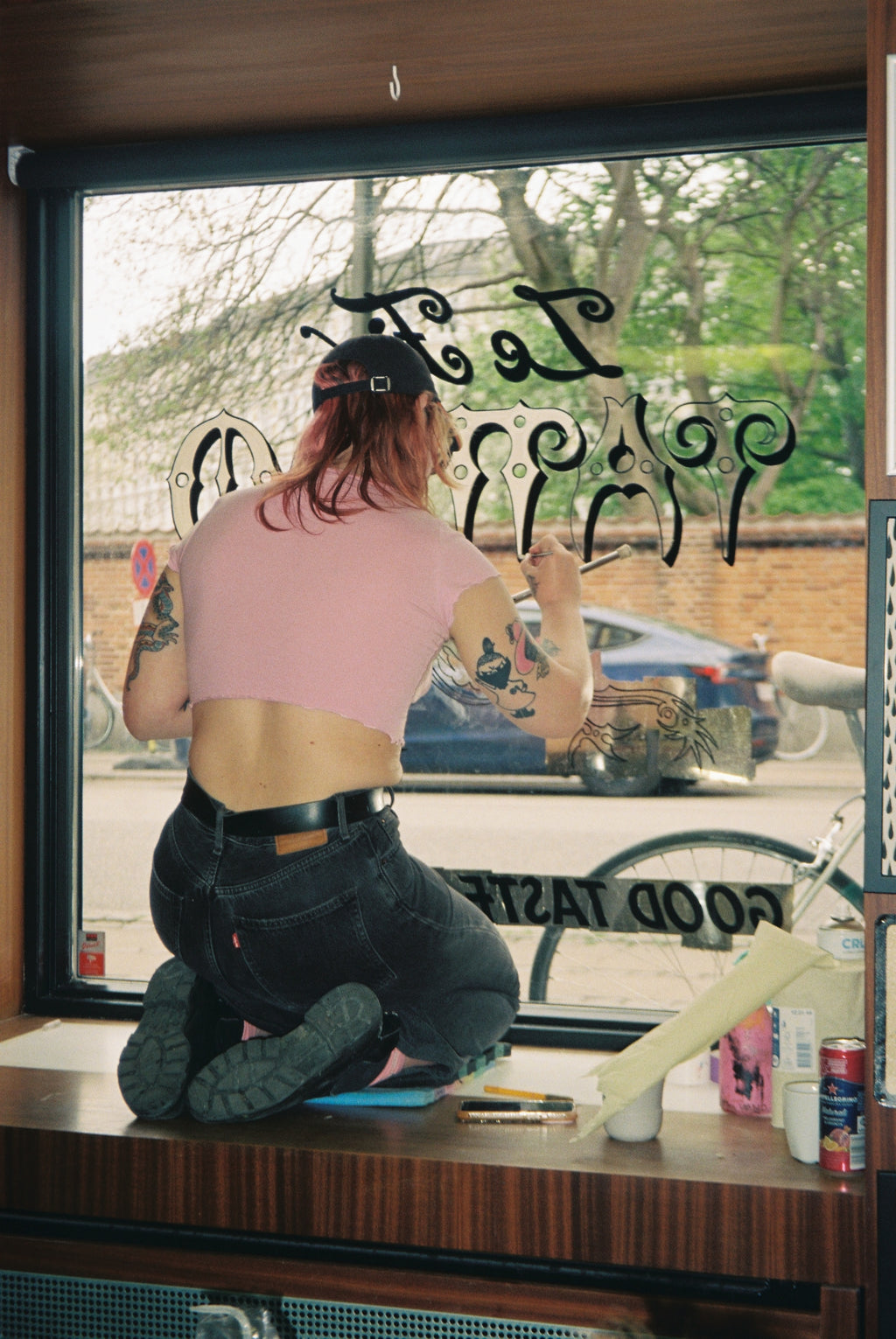 Intro to Commercial Sign Painting with Veronika Skilte