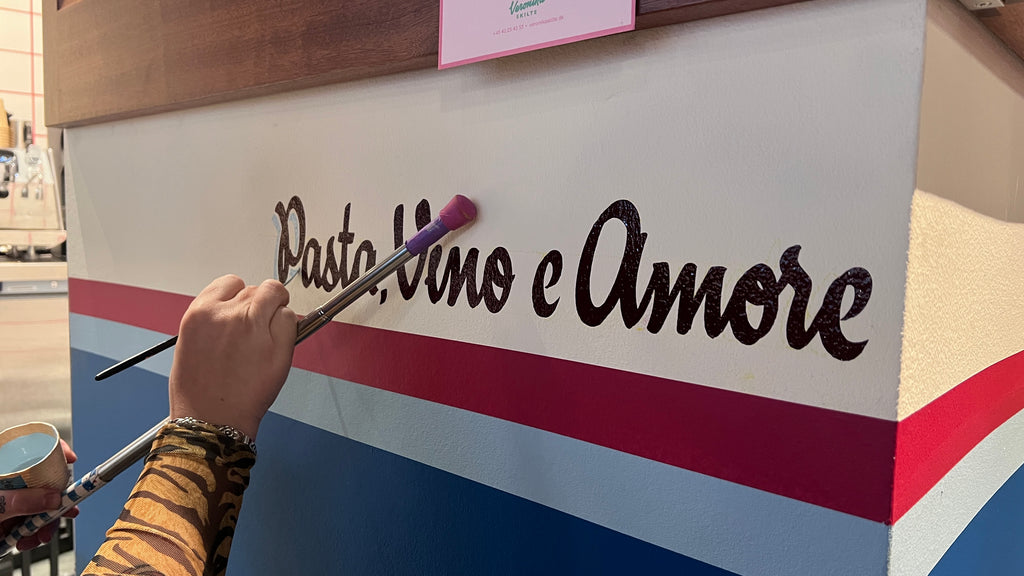 Intro to Commercial Sign Painting with Veronika Skilte